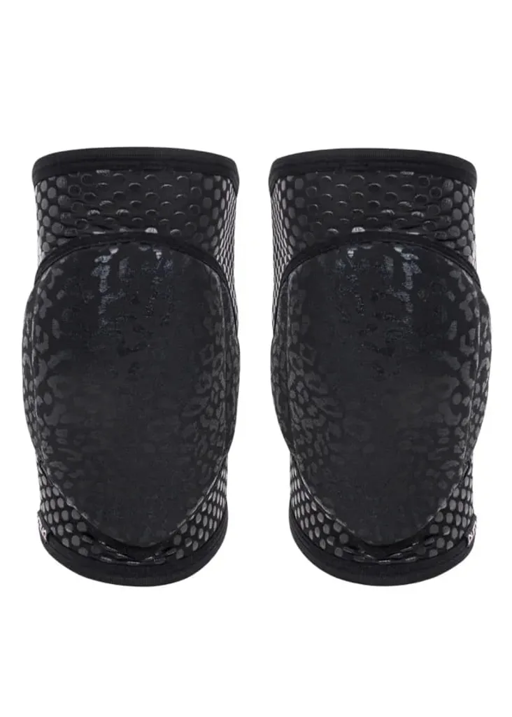 Queen Wear | IMG_4974 Grippy Knee Pads – WILD – Black | Queen Wear | IMG_4974