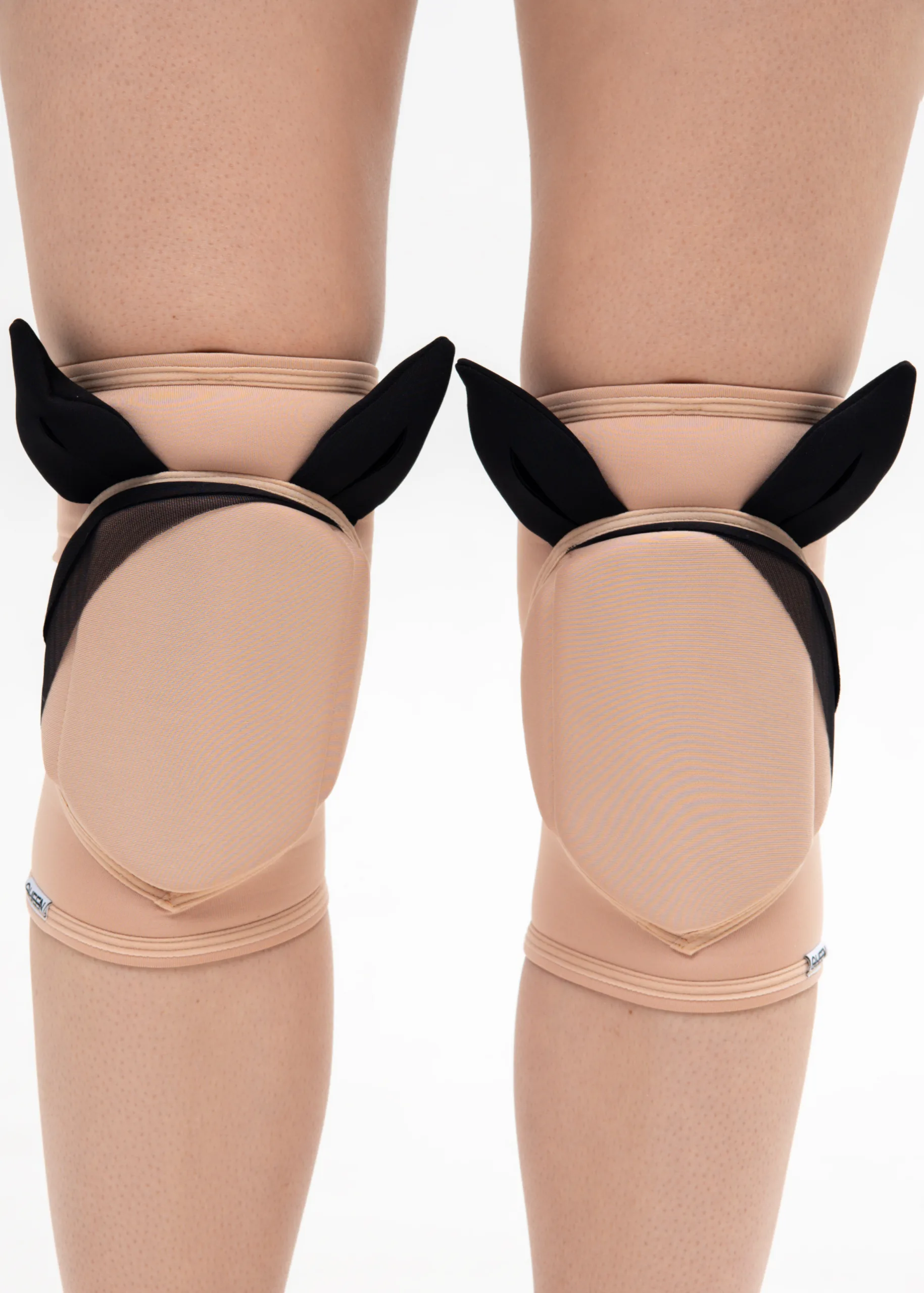 Queen Wear | 1Копія _Queens Dance Shooting 0903_0573 Knee Pads with Mesh – BUNNIES KISS – Latte | Queen Wear | 1Копія _Queens Dance Shooting 0903_0573
