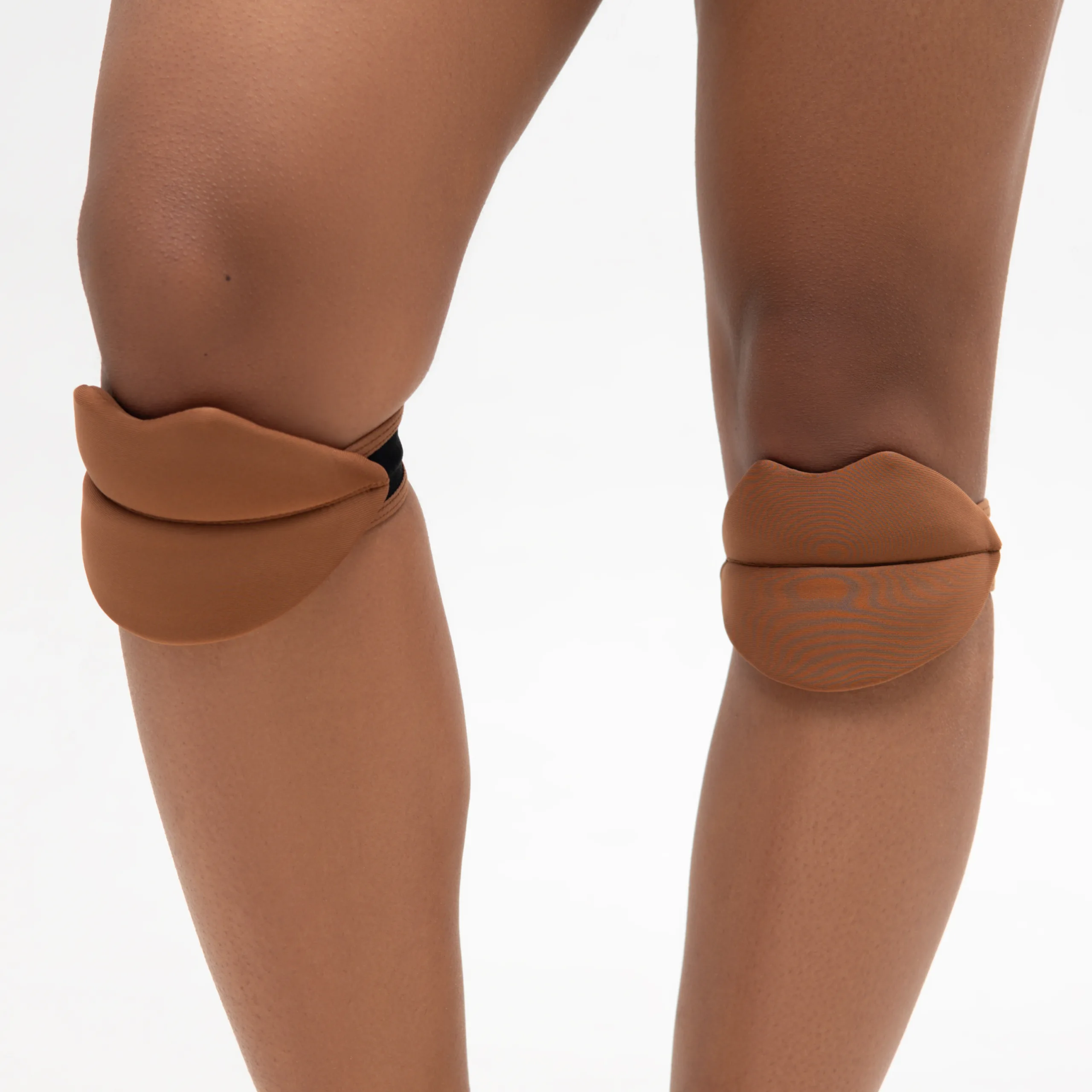 Queen Wear | 1Kopiya Queens Dance Shooting 09.03 0356 scaled - Slides Knee Pads – LIPS – Mocha Slides Knee Pads – LIPS – Mocha | Queen Wear | 1Kopiya Queens Dance Shooting 09.03 0356 scaled - Slides Knee Pads – LIPS – Mocha