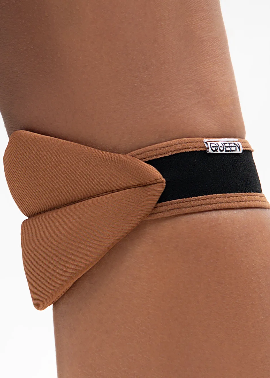 Queen Wear | 5Кропнути під деталі Slides Knee Pads – LIPS – Mocha | Queen Wear | 5Кропнути під деталі