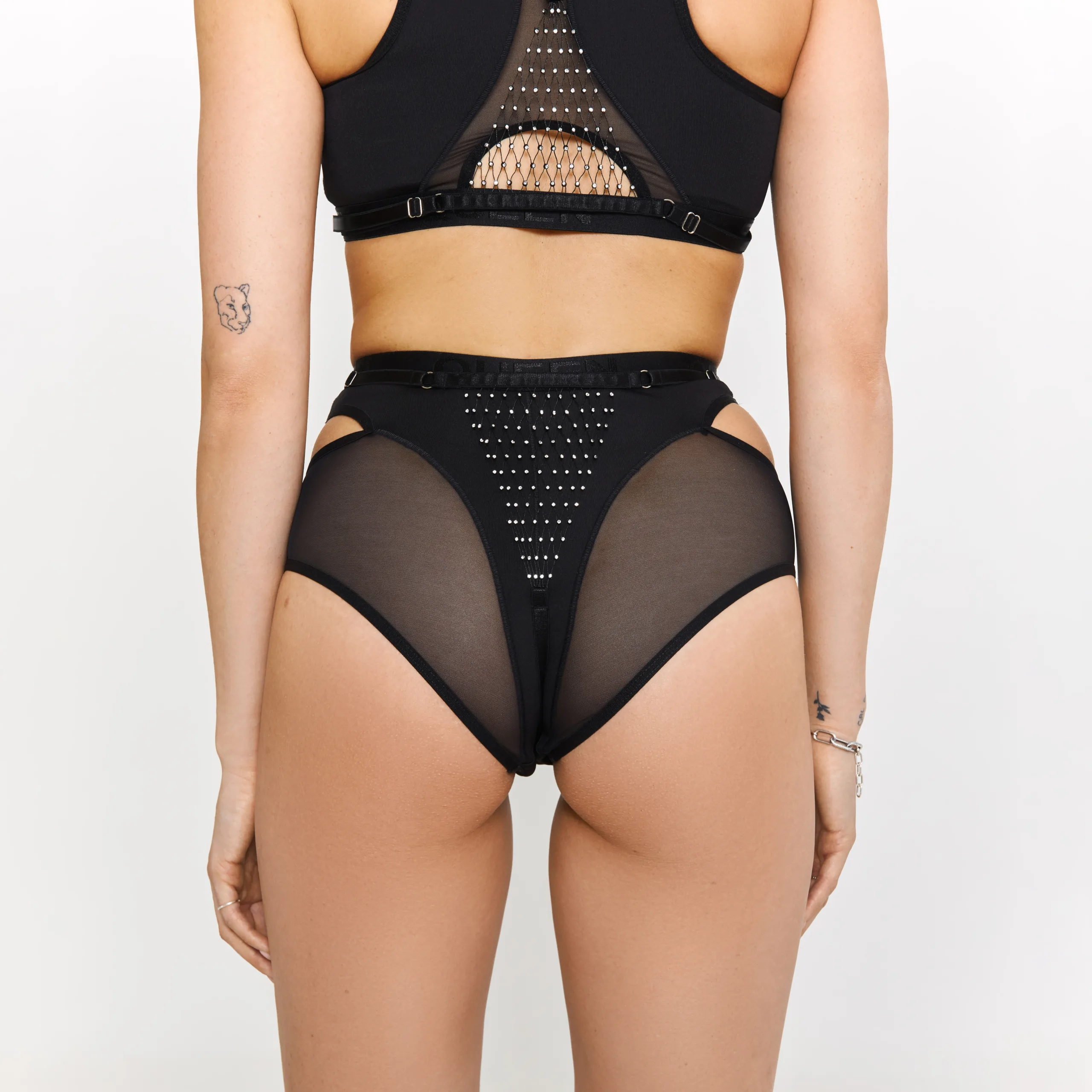 Queen Wear | 22D5245 scaled - Сяючі сітчасті трусики – OPIUM – Чорні Shining Mesh Panties – OPIUM – Black | Queen Wear | 22D5245 scaled - Сяючі сітчасті трусики – OPIUM – Чорні