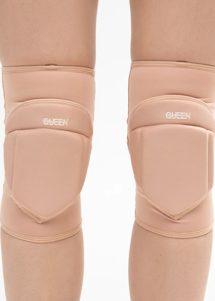 1Kopiya Queens Dance Shooting 09.03 0265 scaled – Classic Knee Pads – PRO 4 – Latte Classic Knee Pads – PRO 4 – Latte - 1Kopiya Queens Dance Shooting 09.03 0265 scaled