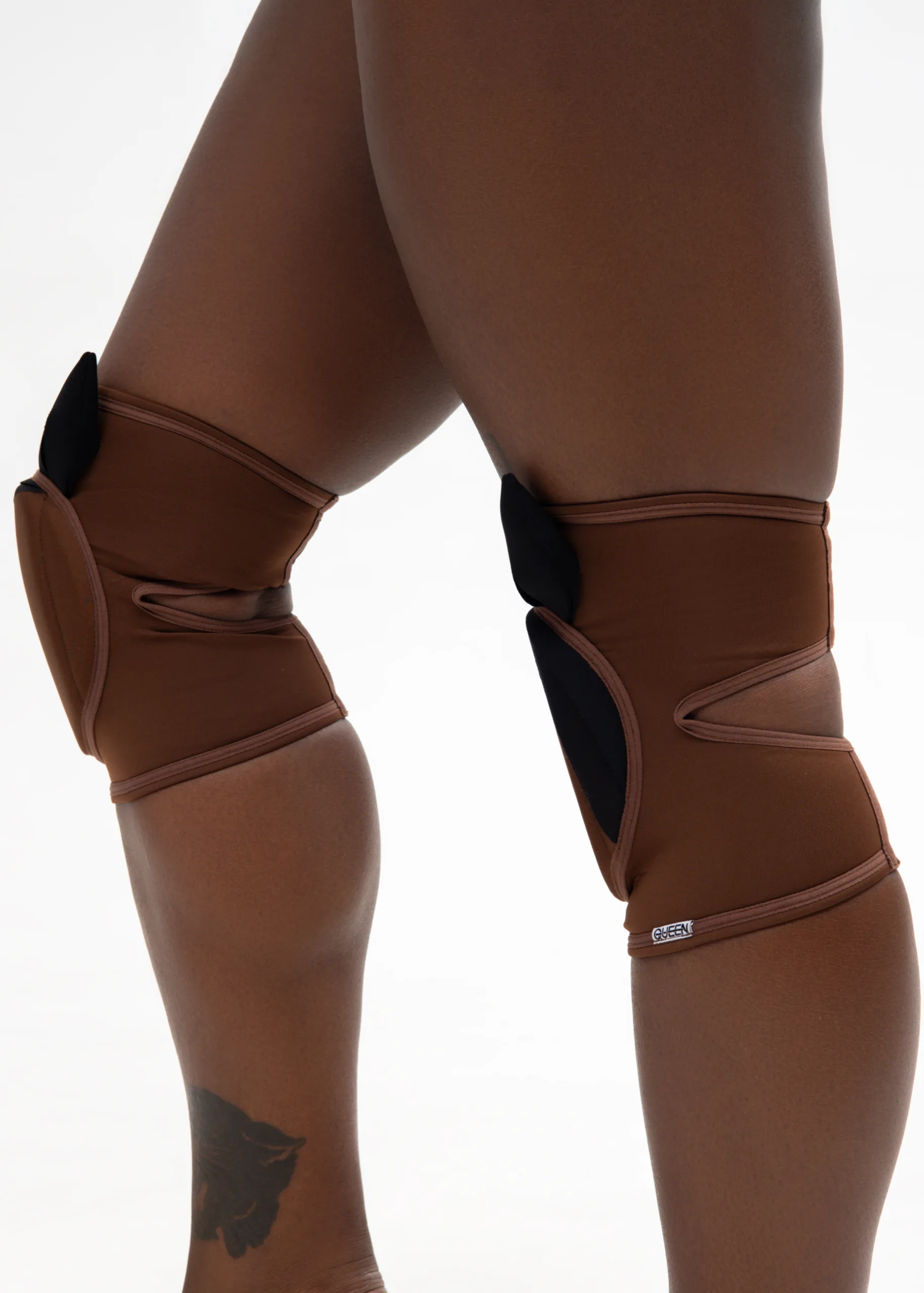 Queen Wear | 3Копія _Queens Dance Shooting 0903_0619 Knee Pads with Mesh – BUNNIES KISS – Cacao | Queen Wear | 3Копія _Queens Dance Shooting 0903_0619