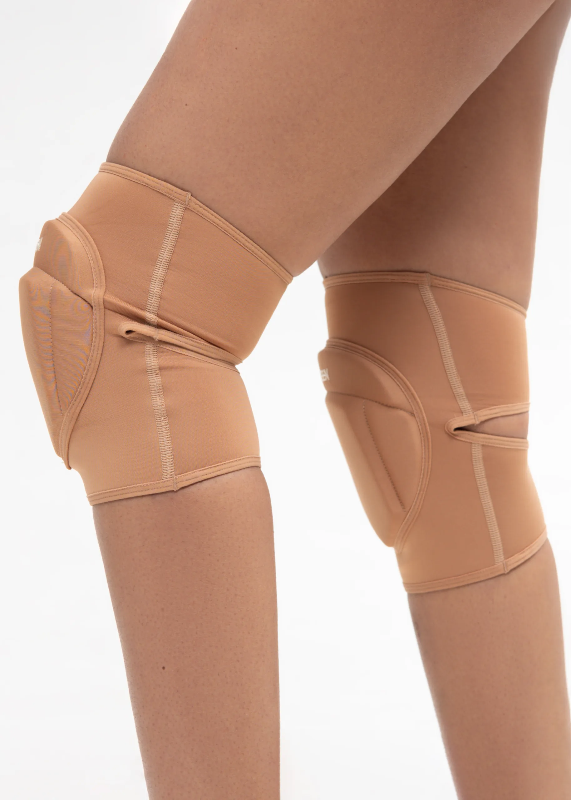 Queen Wear | 4Копія _Queens Dance Shooting 0903_0255 Knee Pads – PRO 4 – Caramel | Queen Wear | 4Копія _Queens Dance Shooting 0903_0255
