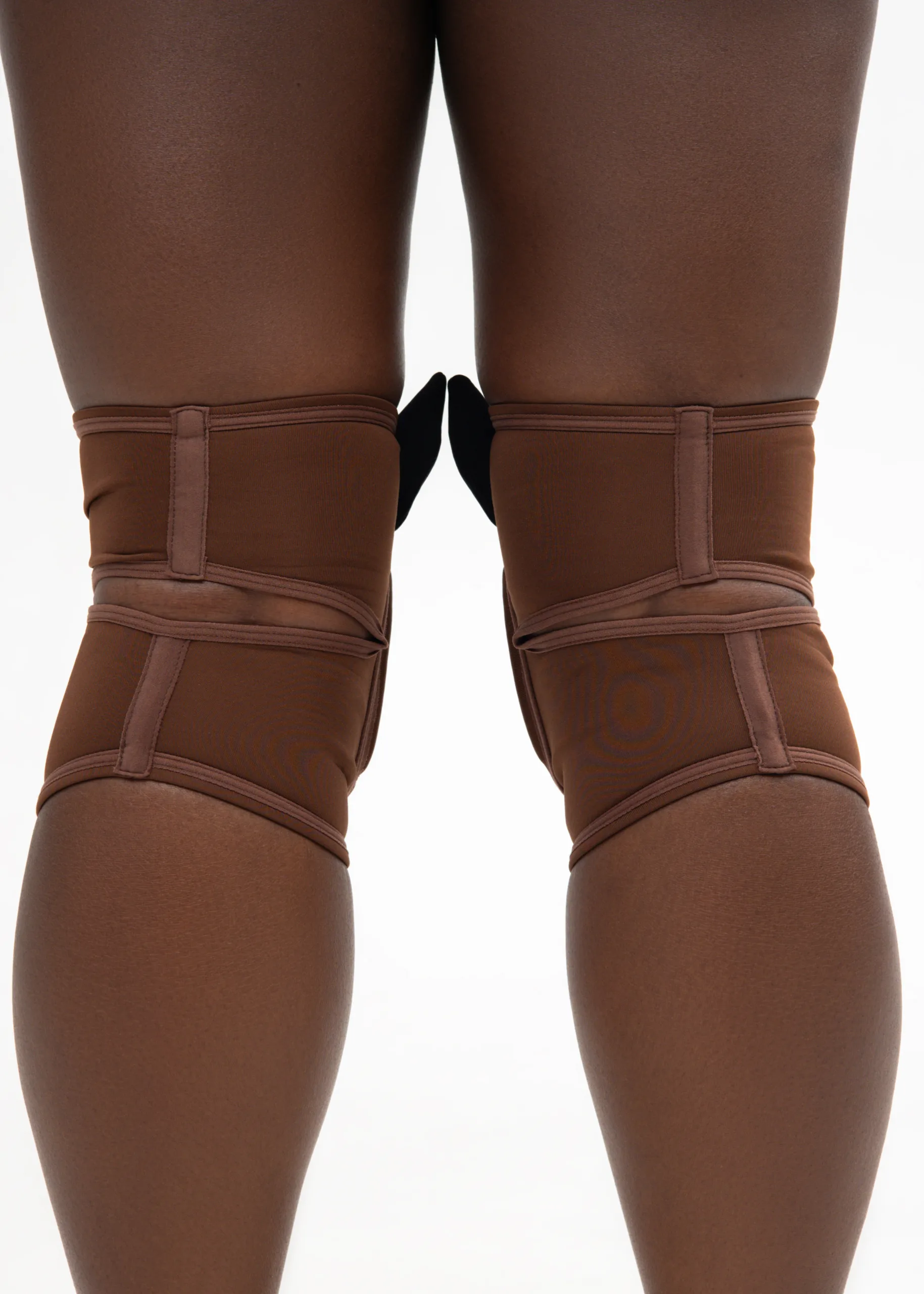 Queen Wear | 4Копія _Queens Dance Shooting 0903_0620 Knee Pads with Mesh – BUNNIES KISS – Cacao | Queen Wear | 4Копія _Queens Dance Shooting 0903_0620