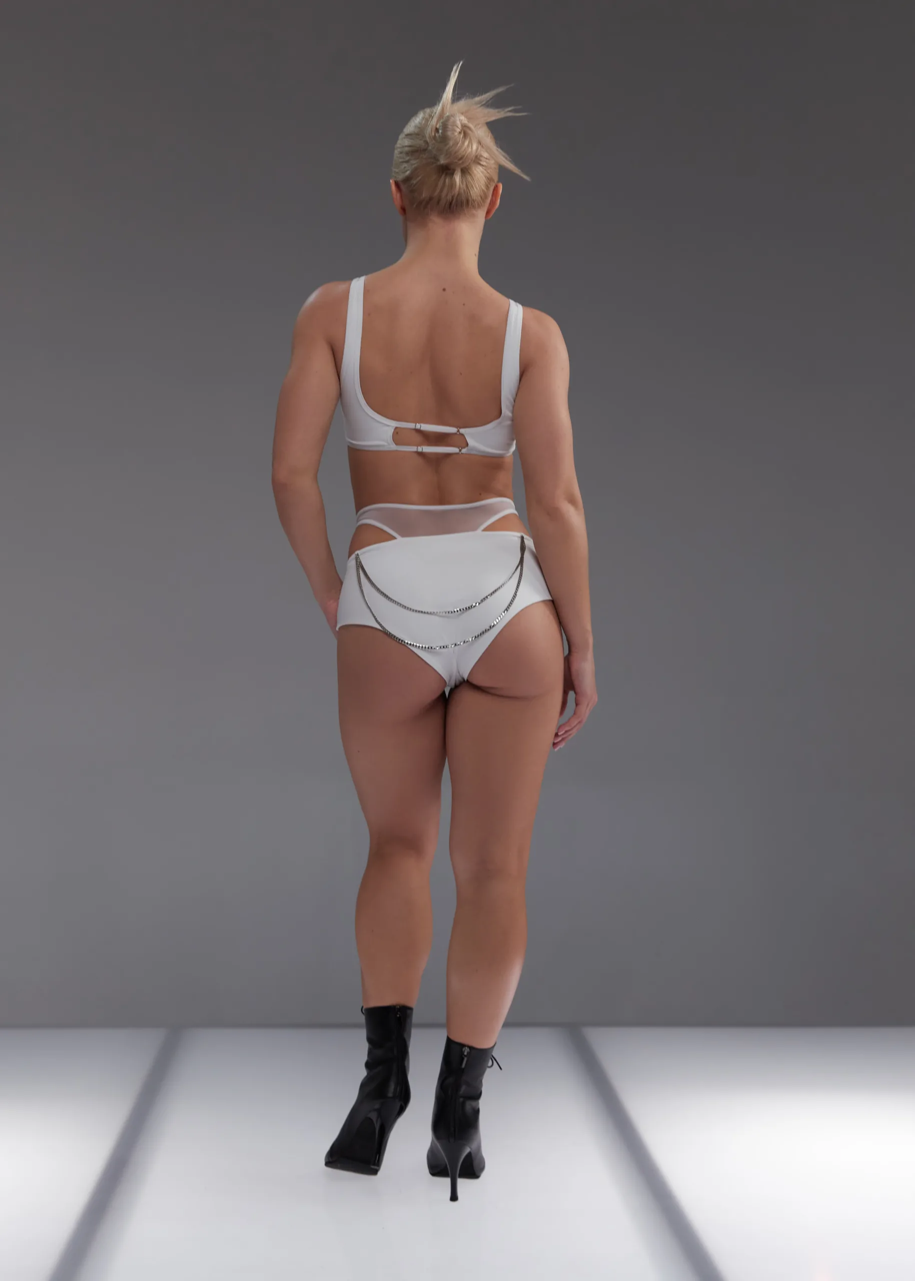 Queen Wear | 8dance 8_055689 Міні Шорти Білі – 0S0016 ➤ купити в Queen Wear: ціна, фото | 8dance 8_055689